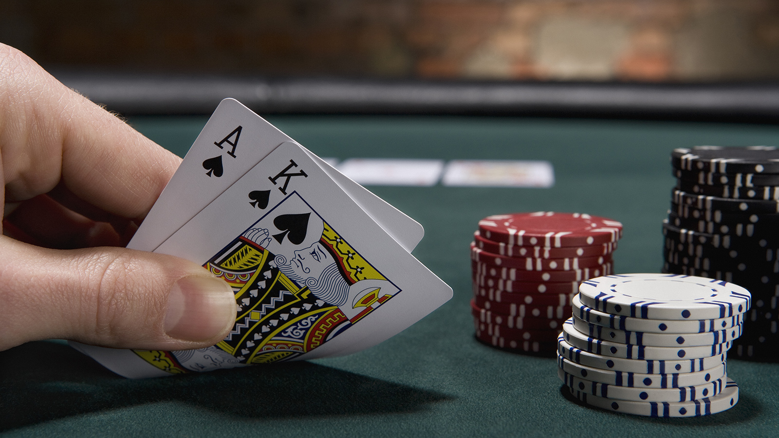 Blackjack Strategy – Instantly Dominate the Blackjack Tables